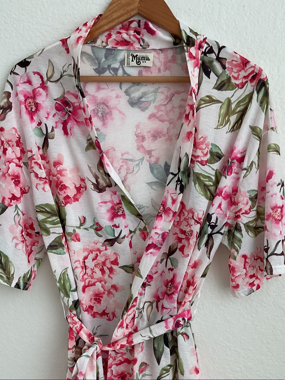 Show Me Your MuMu Pink Floral Wrap Robe with Green Leaf Print - Picture 2 of 6